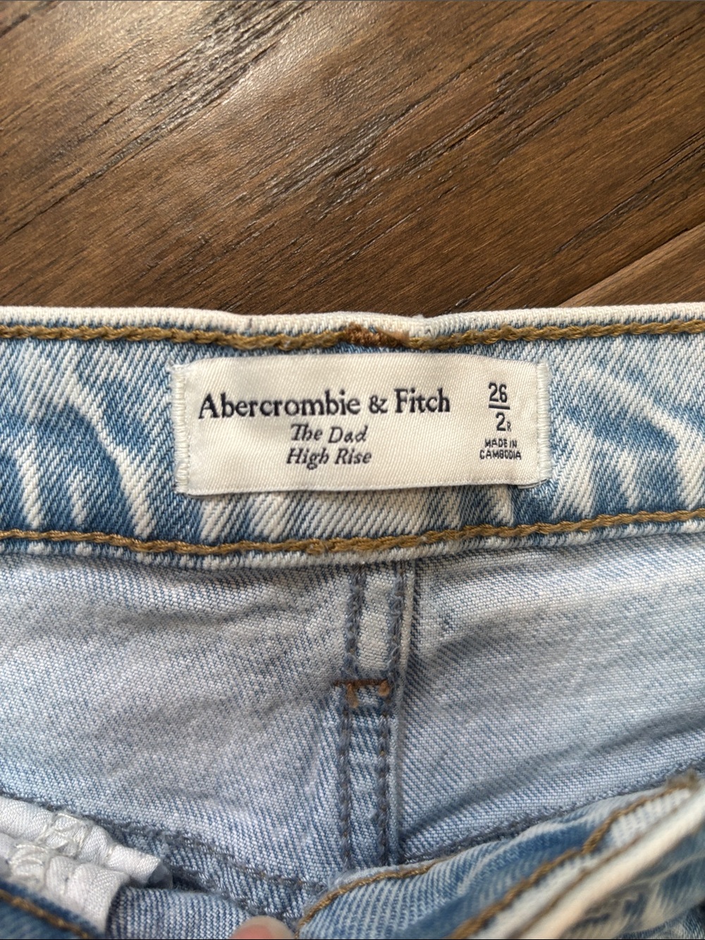 Abercrombie & Fitch Women’s Distressed Denim Jeans “The Dad High Rise” Size 26 2 - Picture 3 of 3